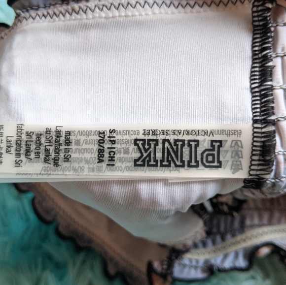 Beautiful Off Shoulder Floral swim top - Picture 2 of 4